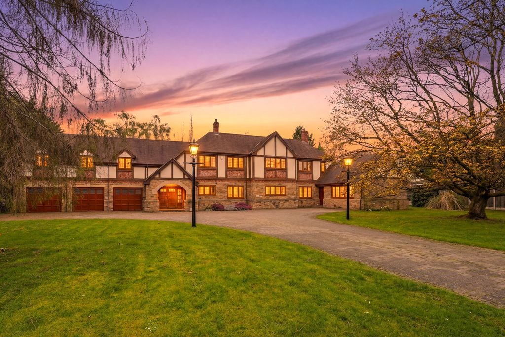 6 bed detached house for saleBirchwood Dell, Bessacar, Doncaster DN4