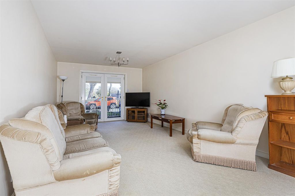 Additional image 2 of 2 bed flat for saleLaund Road, Salendine Nook, Huddersfield HD3