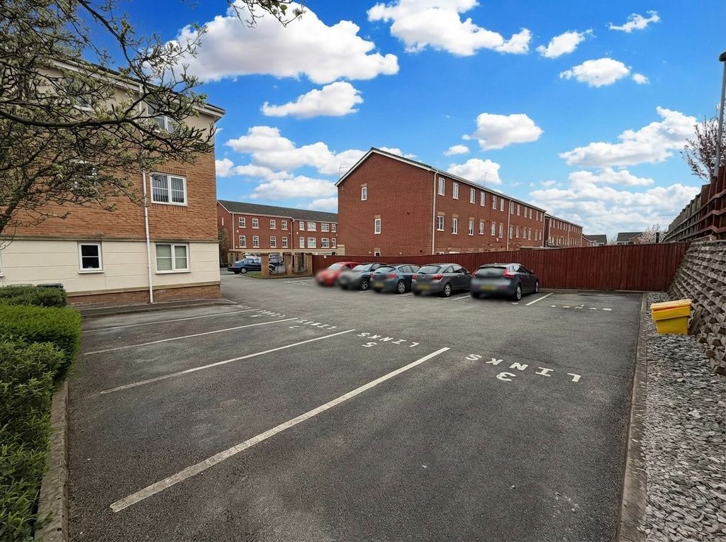 Additional image 21 of 2 bed flat for saleThe Links, Hyde SK14