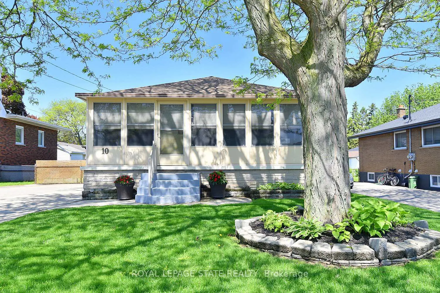 10 Alderney Avenue photo 2