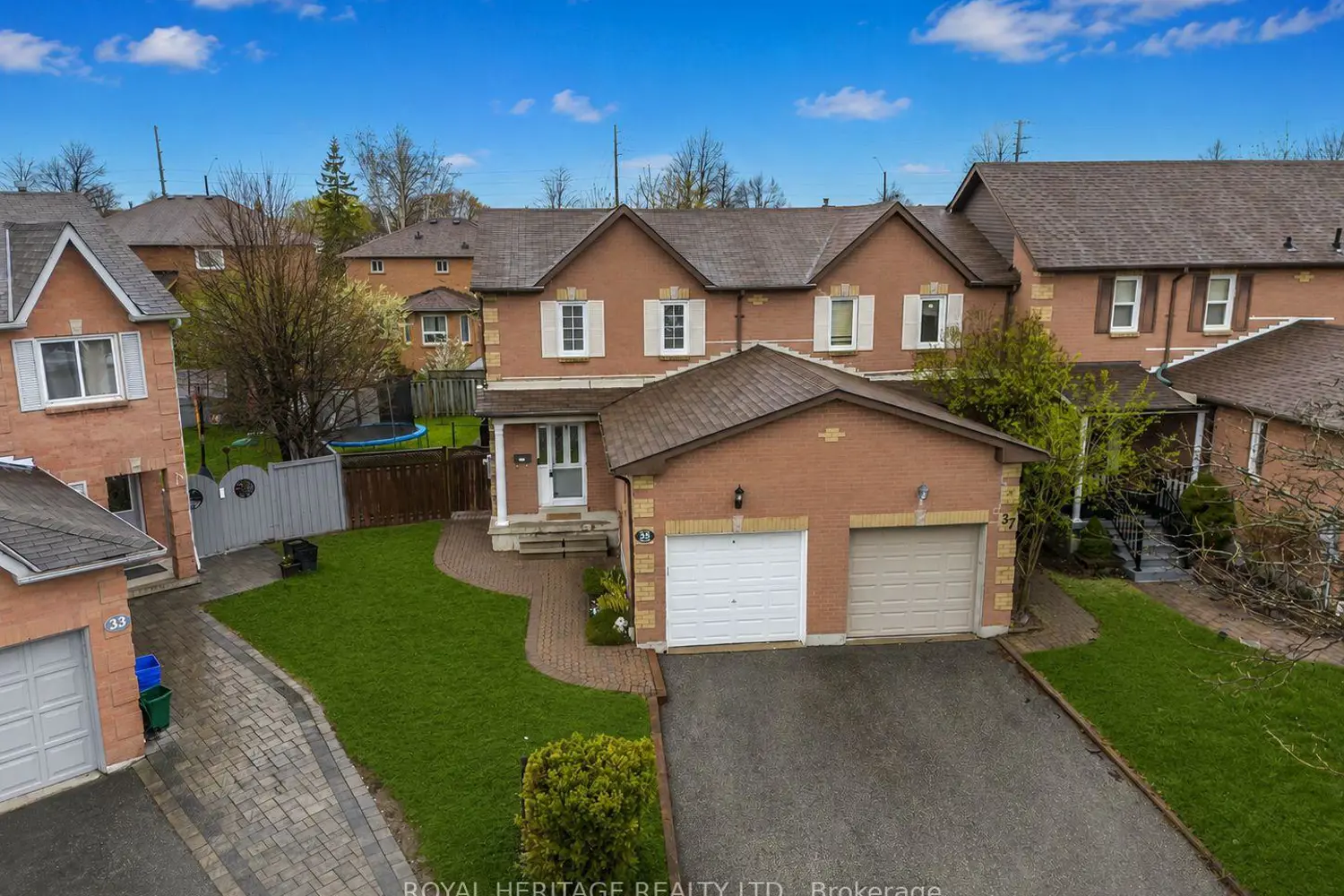35 Hughes Crescent