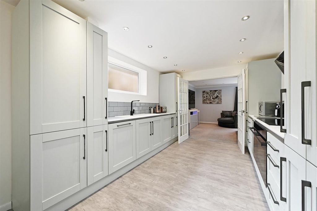 Additional image 3 of 3 bed detached bungalow for saleLangdale Drive, Dronfield S18