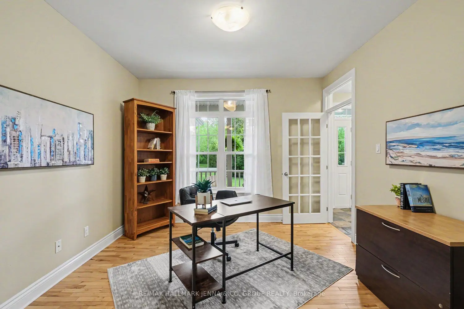 36 Kimberly Avenue photo 3