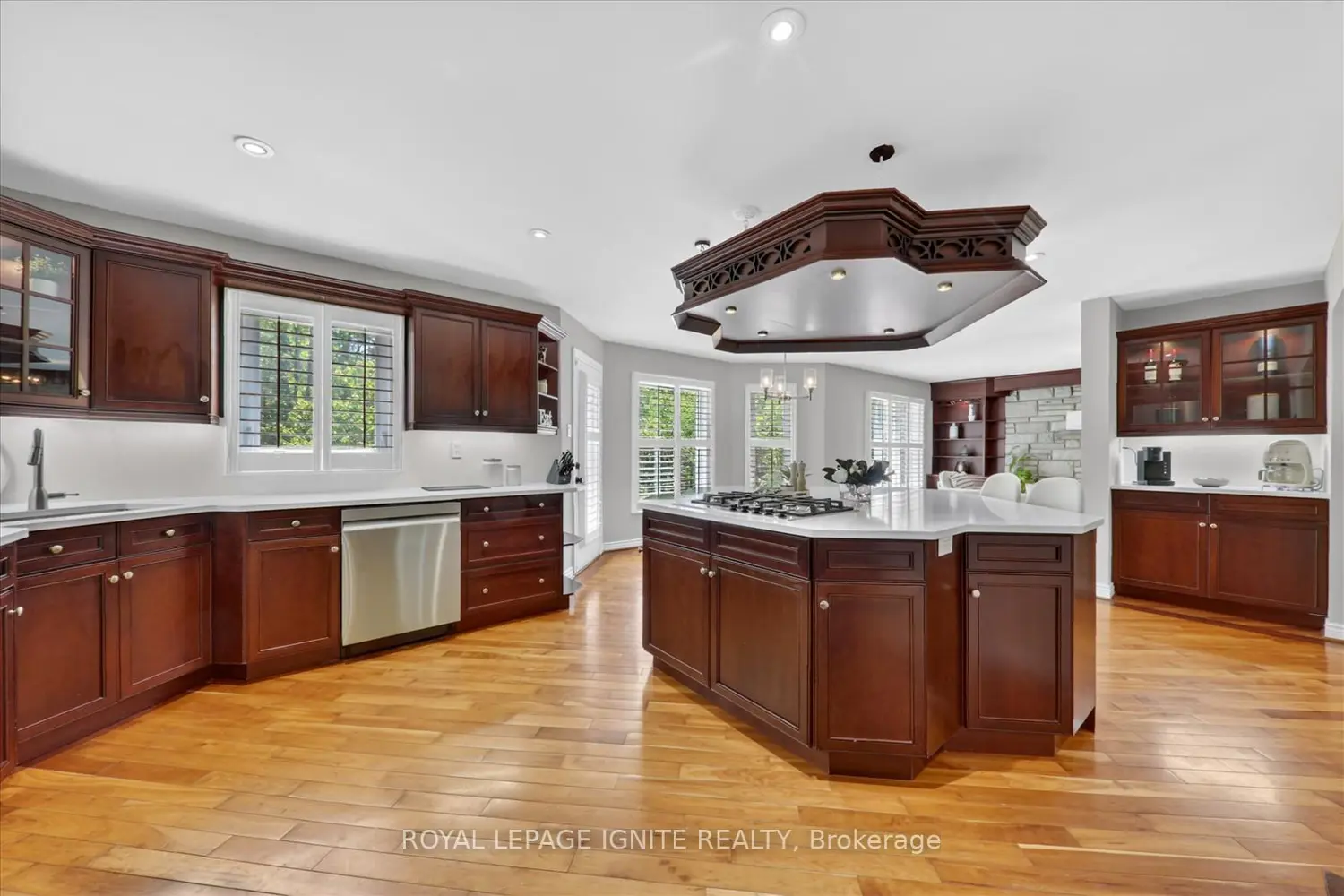 Additional image 11 of 885 Baylawn Drive