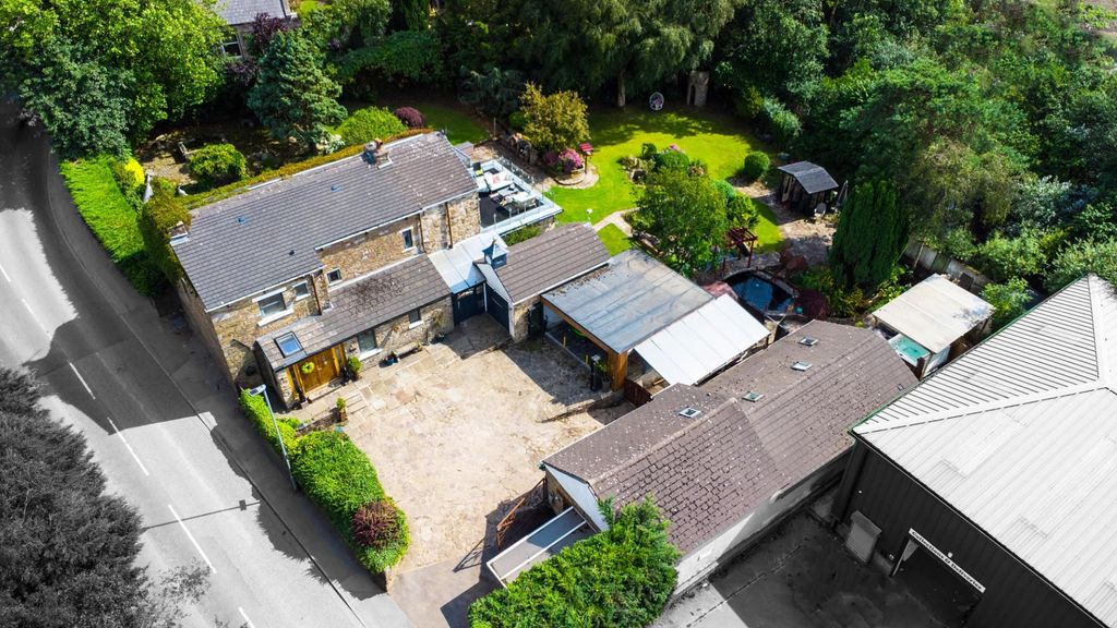 4 bed detached house for salePlane Tree Cottage, Darwen BB3