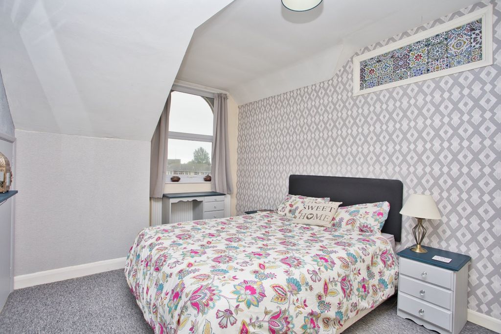 Additional image 9 of 4 bed maisonette for saleGodwyne Road, Dover CT16
