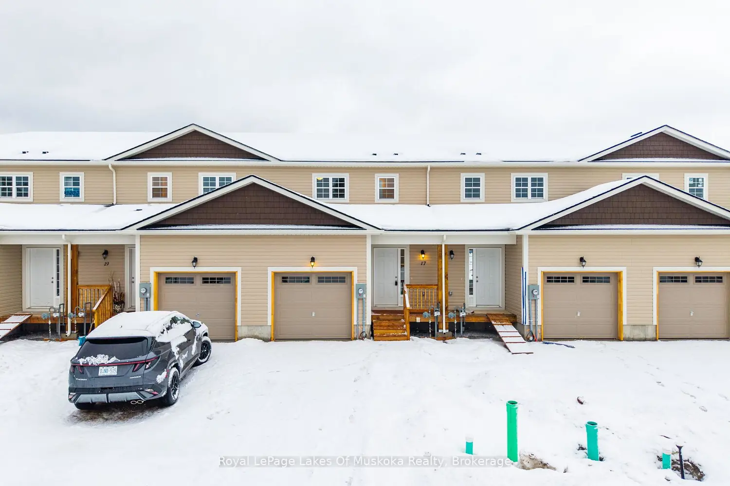 17 Mcconnell Crescent photo 2