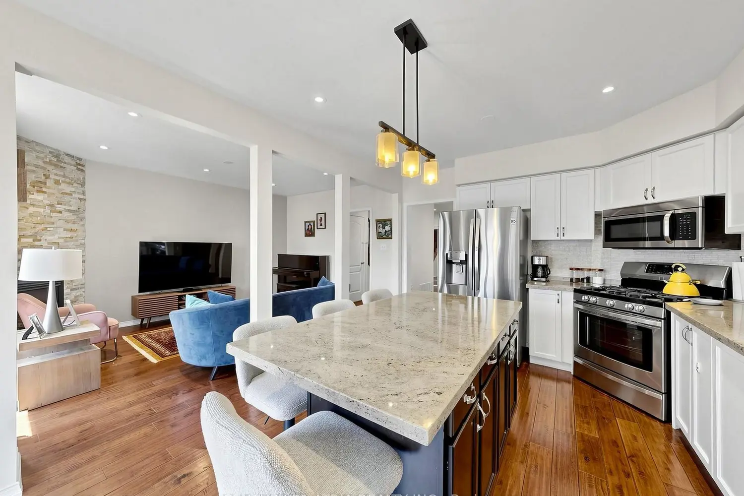 122 Fadine Road photo 4