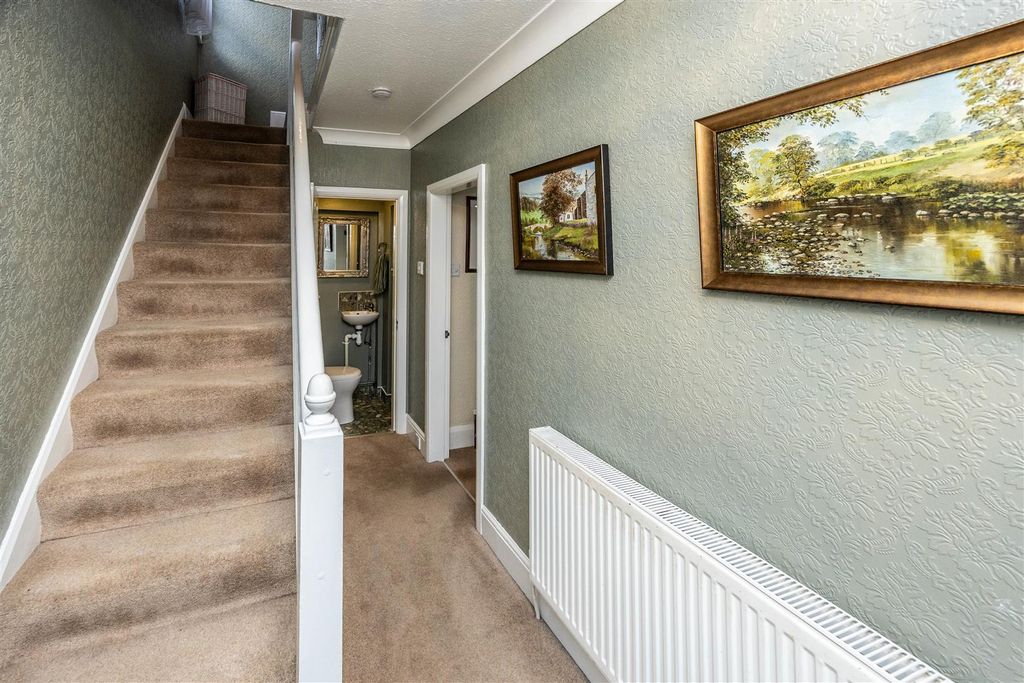 Additional image 5 of 3 bed semi-detached house for saleHammerstones Road, Elland HX5