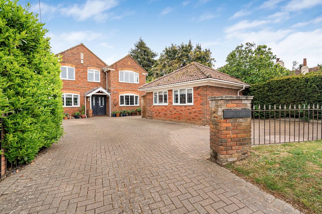 5 bed detached house for saleRosemary Lane, Egham, Surrey TW20