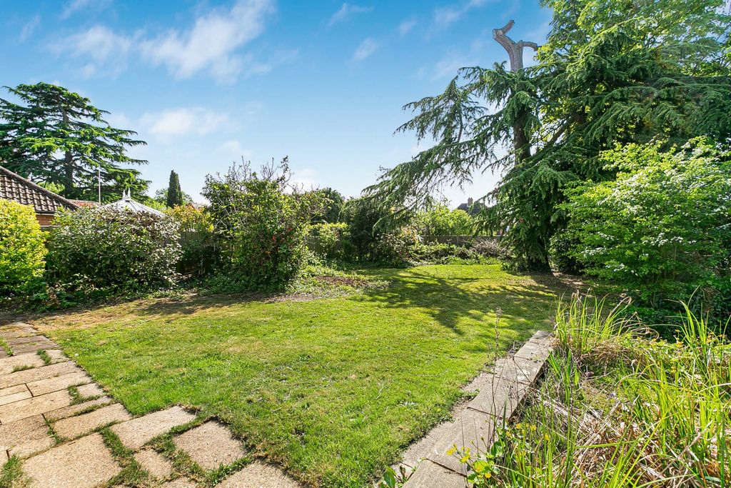 Additional image 5 of 6 bed semi-detached house for saleManorcrofts Road, Egham, Surrey TW20