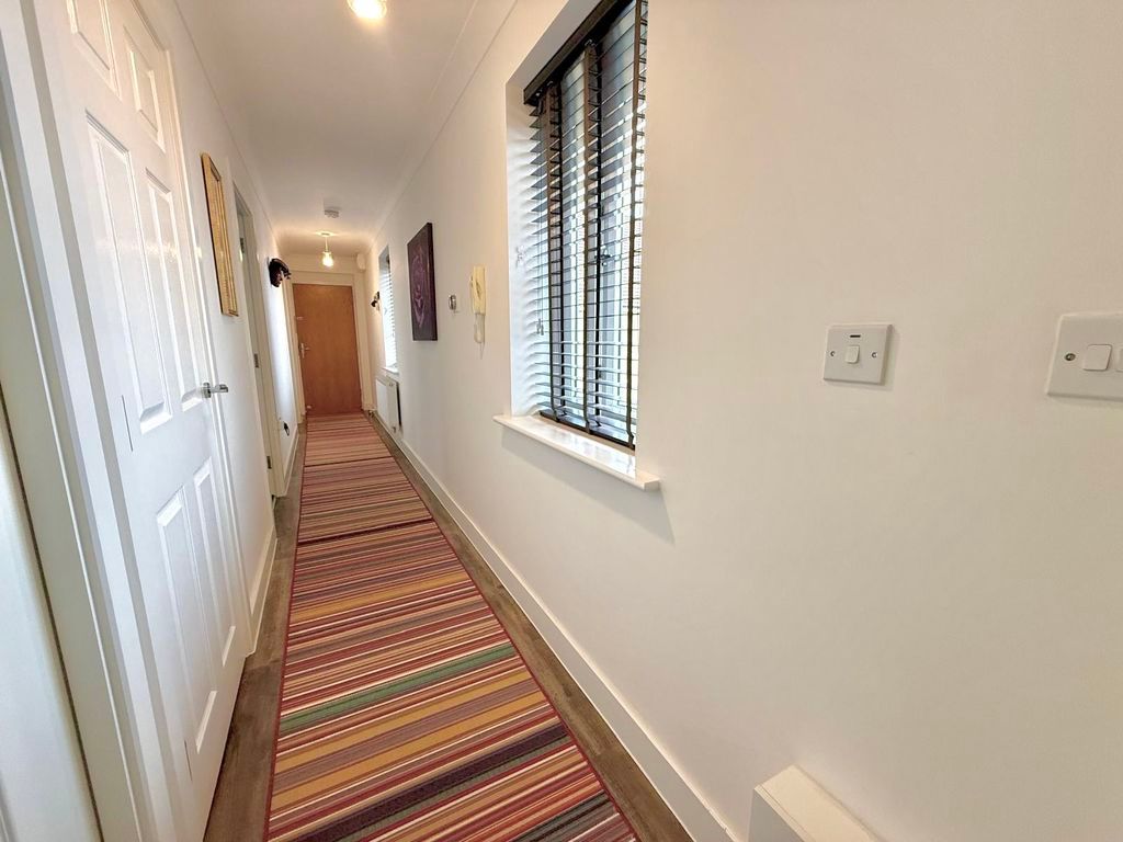 Additional image 7 of 2 bed flat for saleVauxhall Way, Dunstable LU6