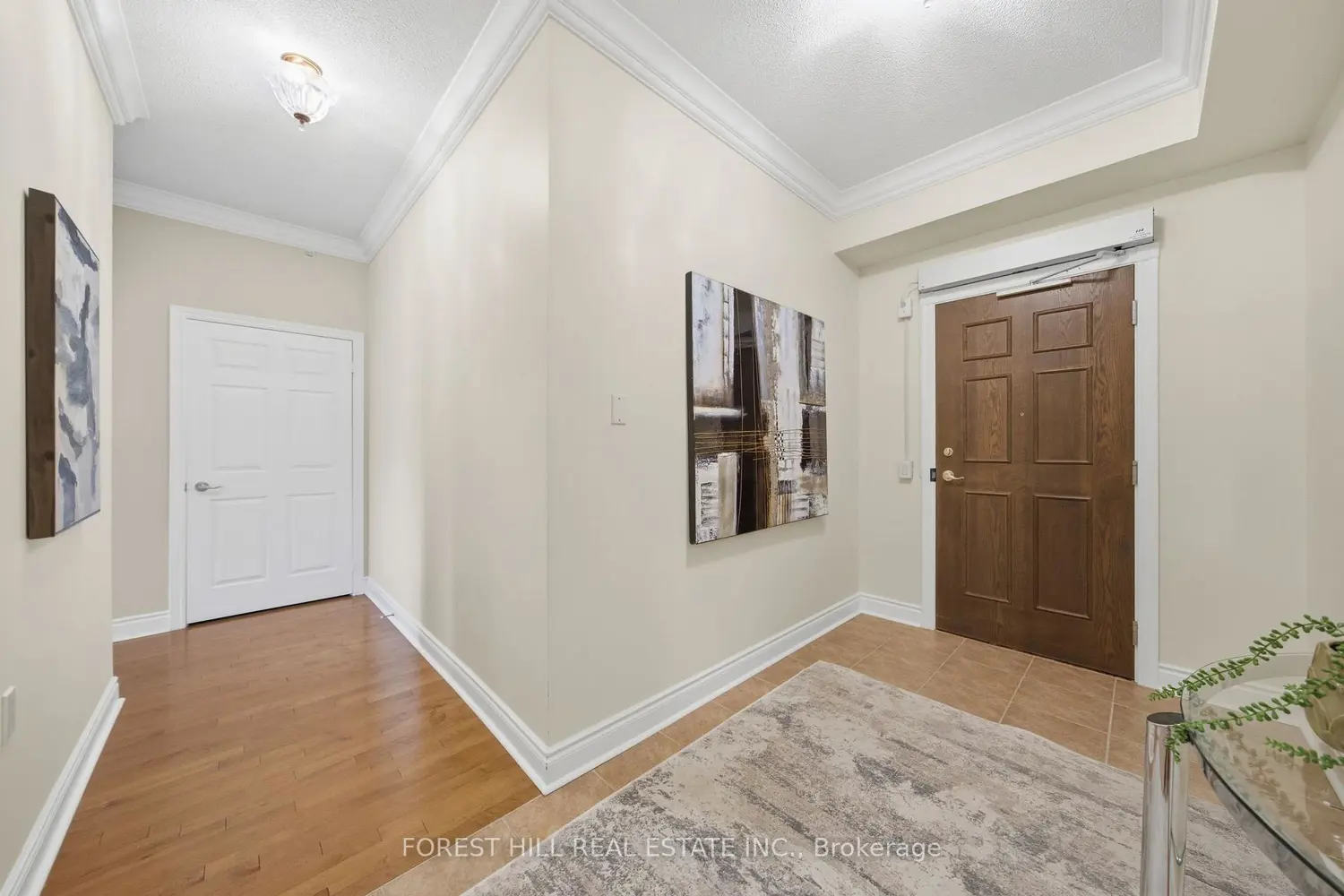 12 Rean Drive 211