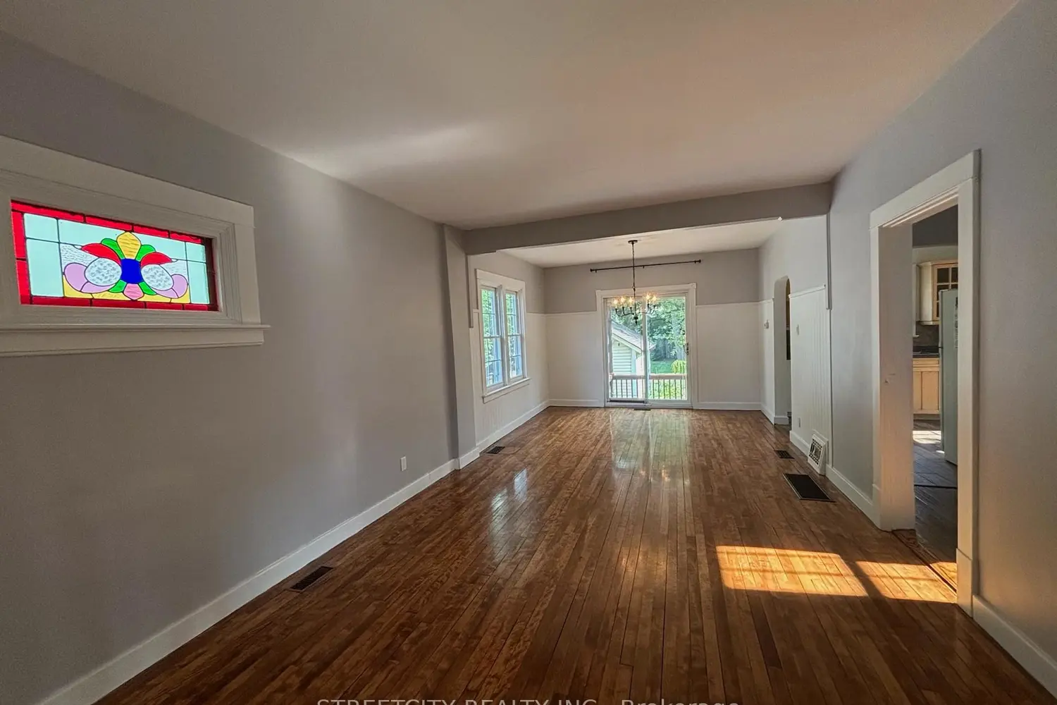 217 Kathleen Avenue photo 4