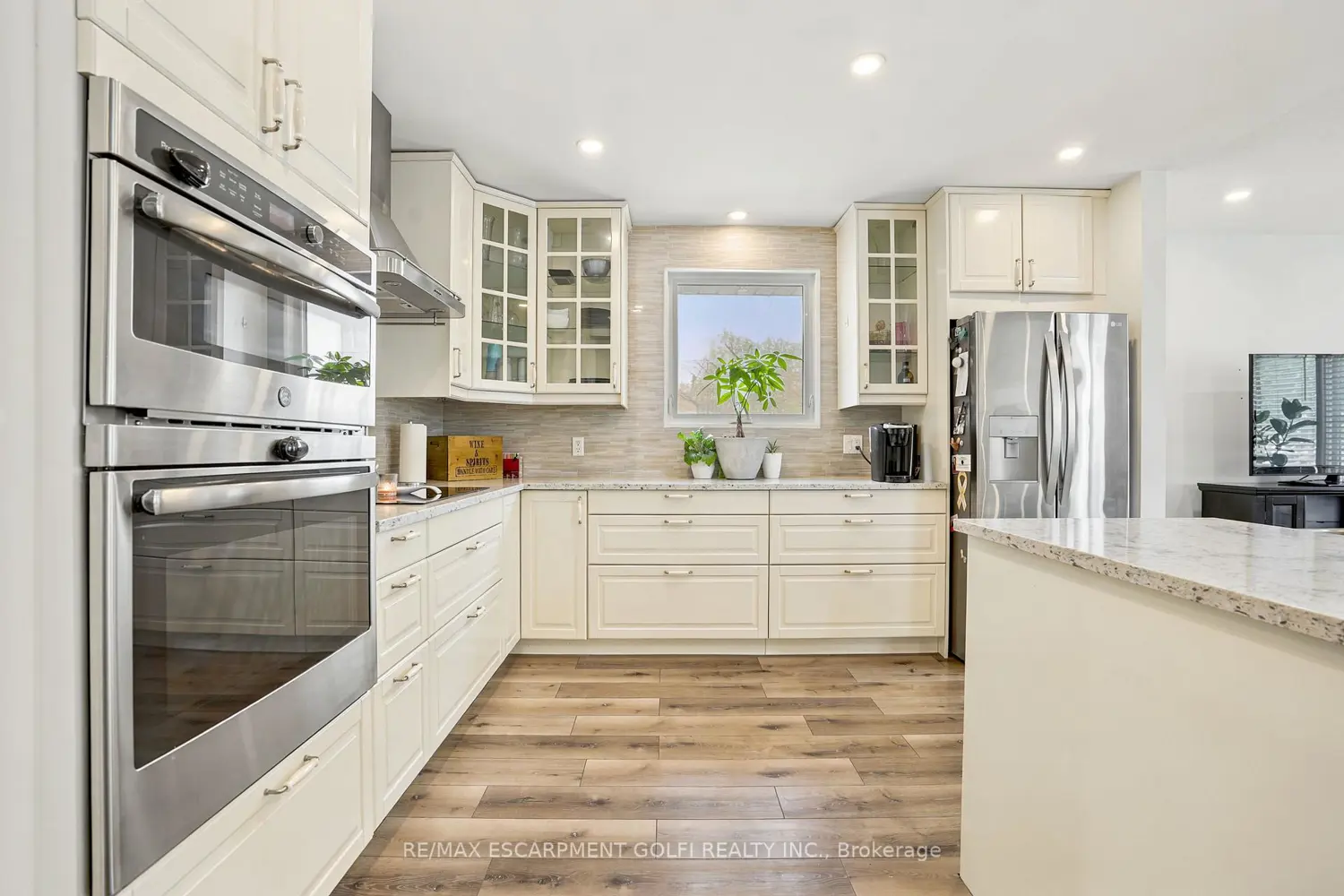 Additional image 7 of 5062 Friesen Boulevard