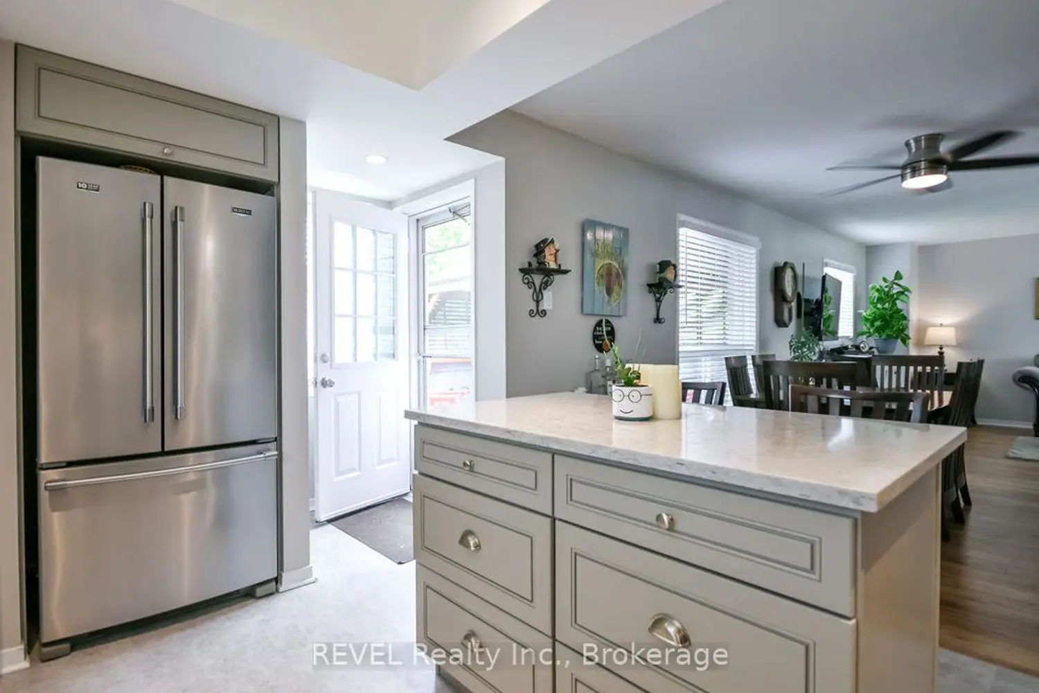 179 Luckport Crescent photo 5