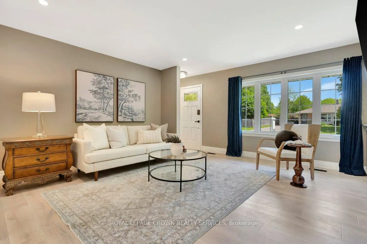 22 Dale Avenue photo 2