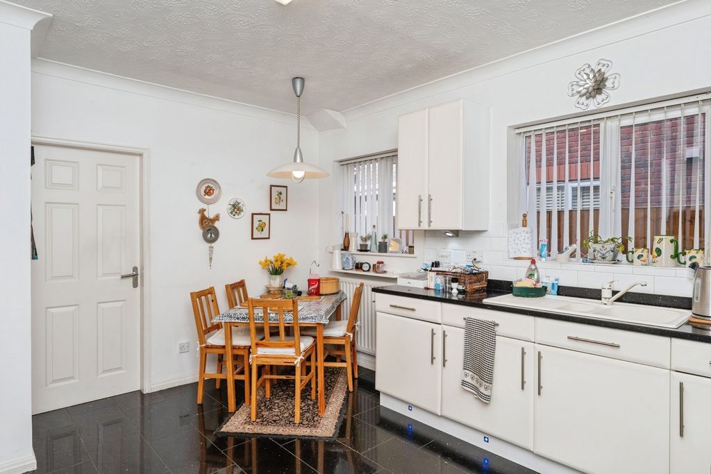 Additional image 6 of 4 bed detached house for saleManor Park Drive, Great Sutton, Ellesmere Port, Cheshire CH66