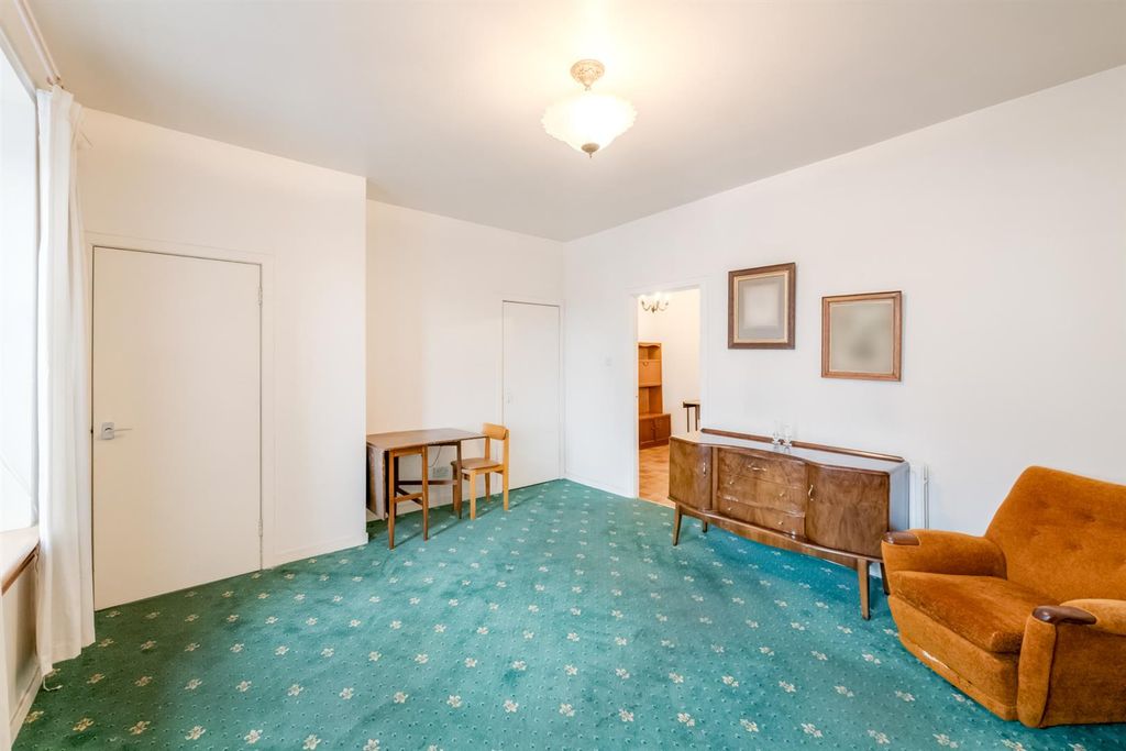 Additional image 3 of 2 bed property for sale17 Station Road, Dollar FK14