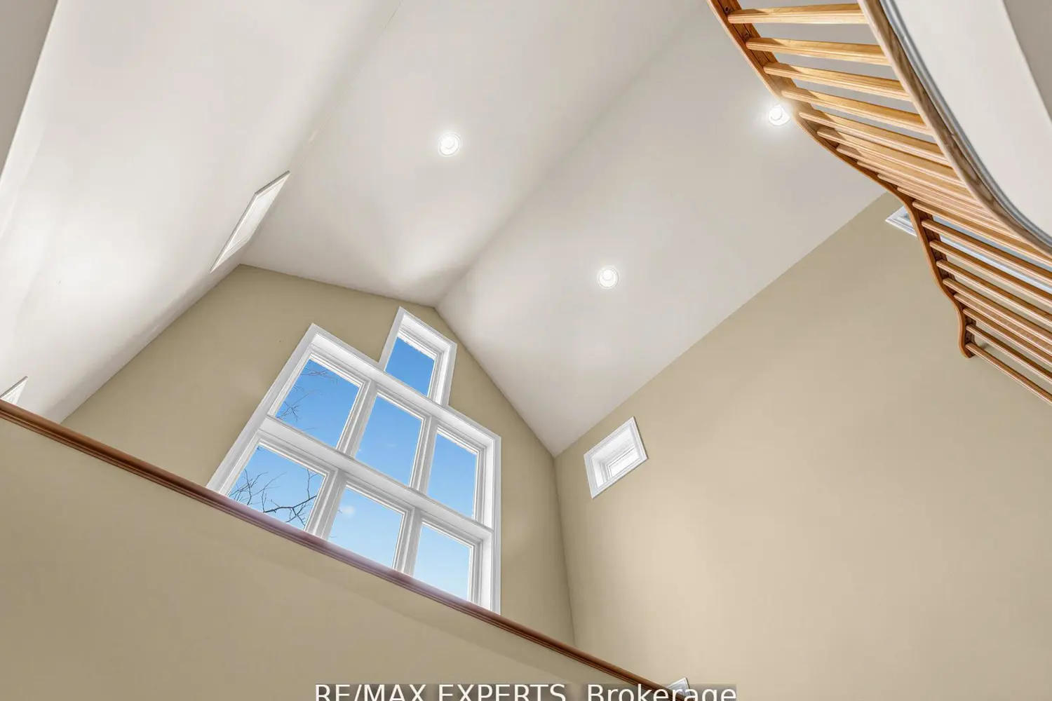 203 Thomson Creek Boulevard photo 2