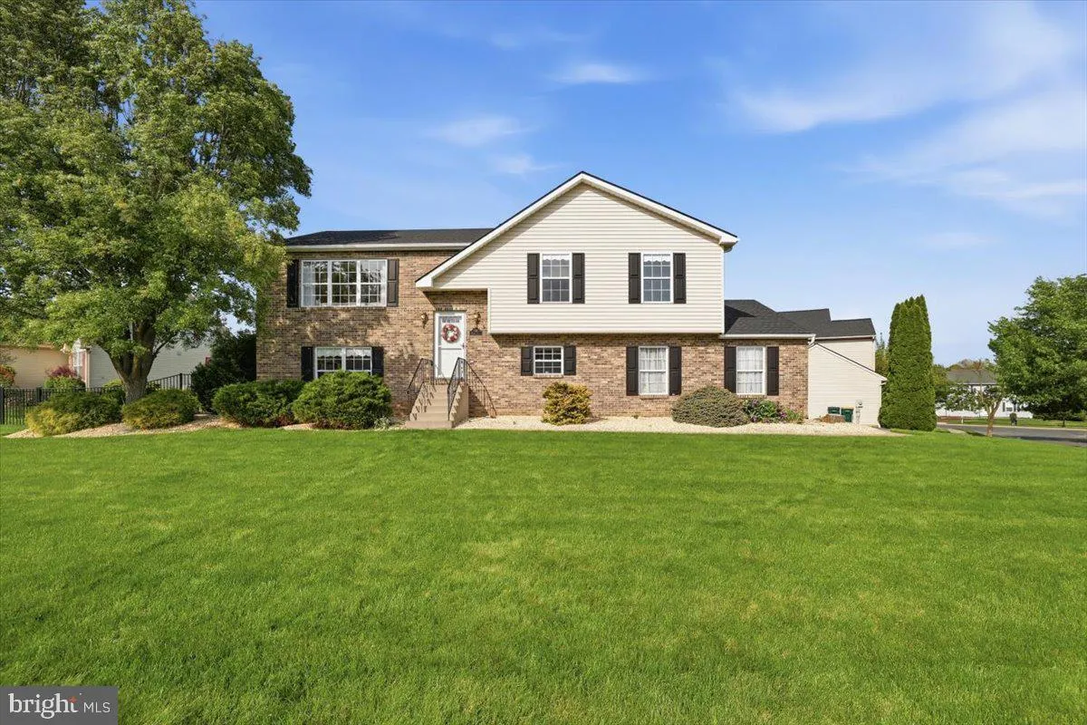 130 Debbie Lane, Easton, PA 18045