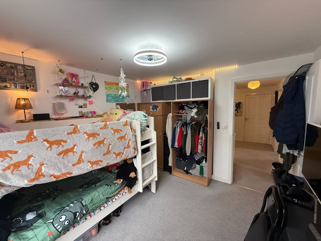 Additional image 8 of 2 bed flat for saleTilling Green, Dunstable LU5