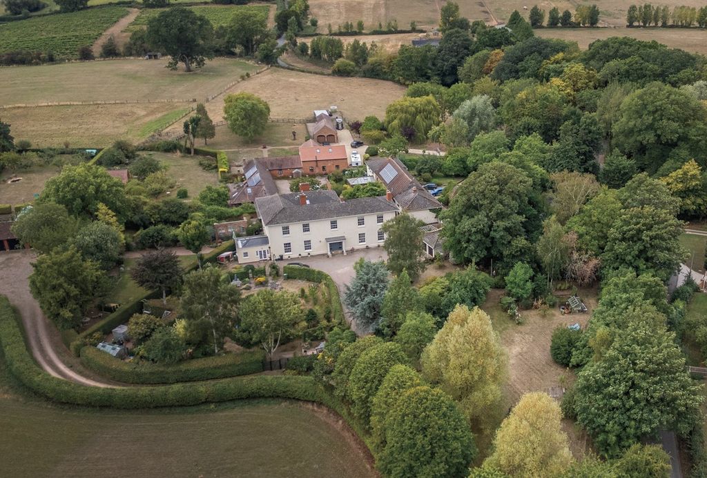 Additional image 3 of 3 bed country house for saleCompton Green Redmarley Gloucester, Gloucestershire GL19