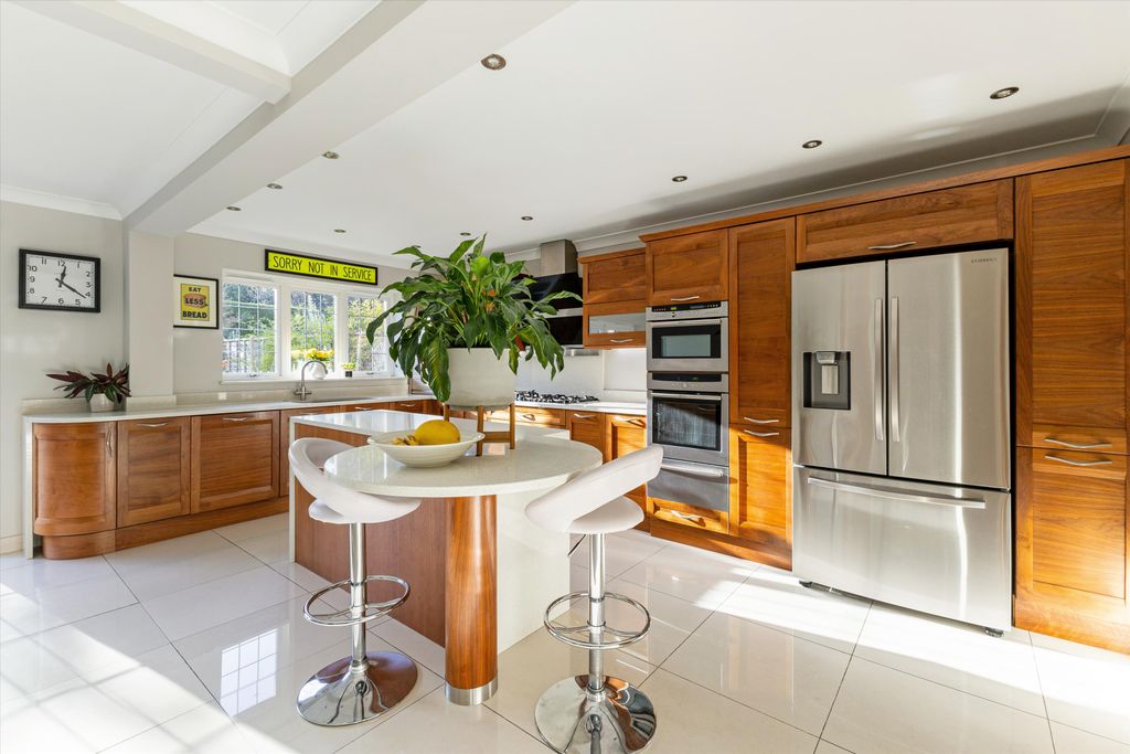 Additional image 2 of 5 bed detached house for saleSimons Walk, Englefield Green, Egham, Surrey TW20