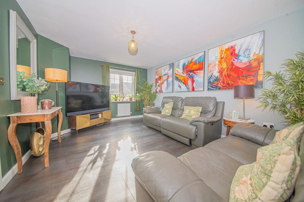 Additional image 2 of 4 bed detached house for saleViscount Gardens, Eastleigh SO50