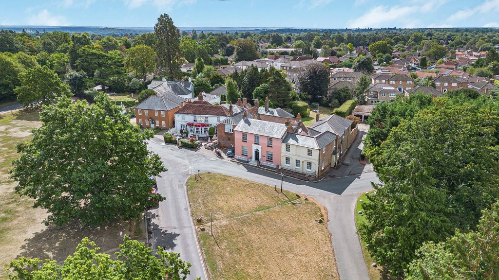 Additional image 19 of 5 bed semi-detached house for saleBarley Mow Road, Englefield Green, Egham, Surrey TW20