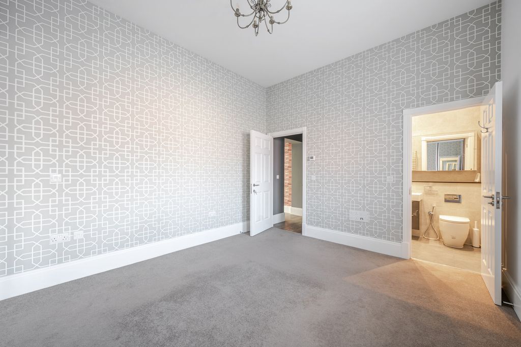 Additional image 10 of 2 bed flat for saleGlanville Way, Epsom KT19