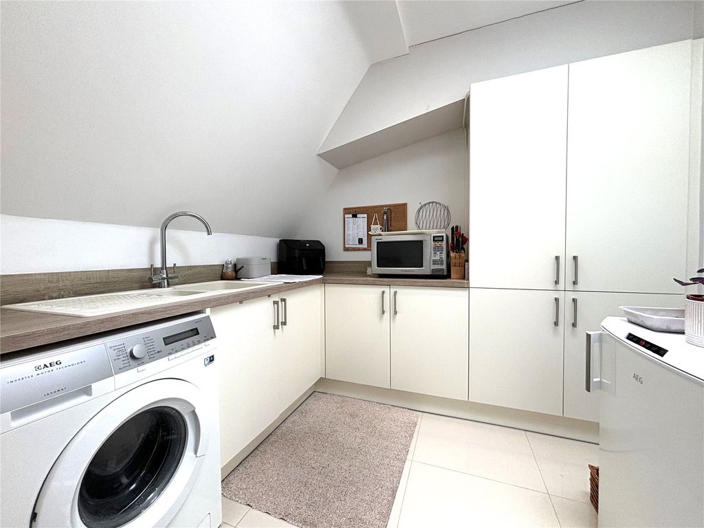 Additional image 8 of 3 bed flat for saleSomerleigh Road, Dorchester, Dorset DT1
