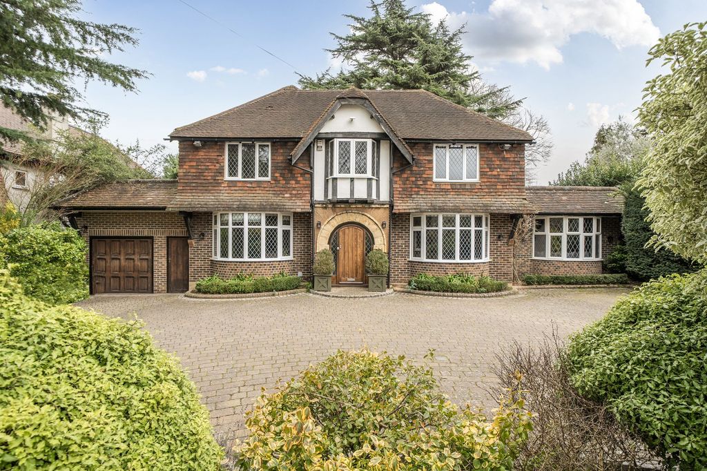 Additional image 30 of 4 bed detached house for saleThe Green, Epsom KT17