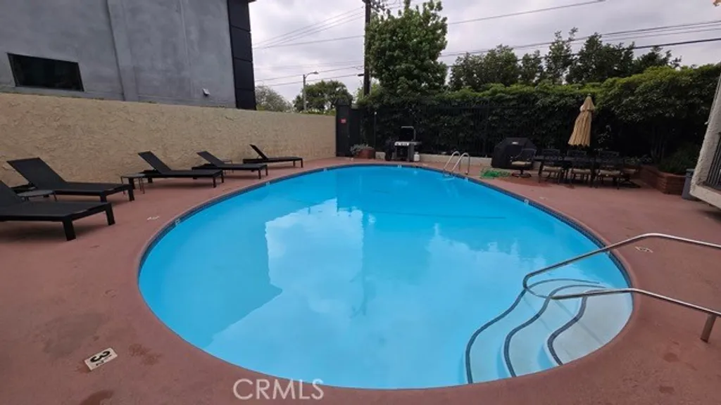 Additional image 6 of 2929 Waverly Apt # 213 Dr, Los Angeles, CA 90039