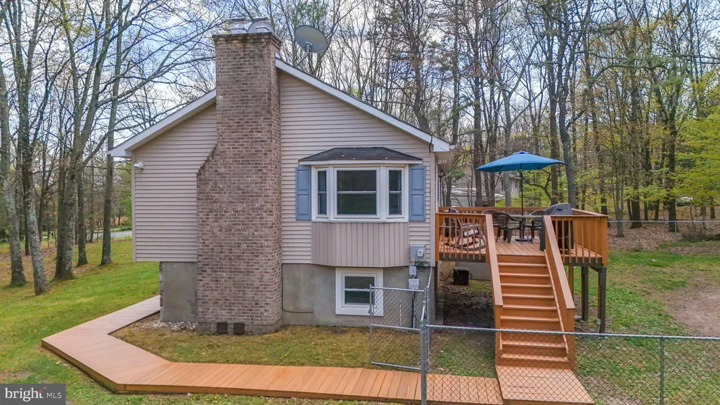 Additional image 3 of 107 Shenkel Road, Effort, PA 18330