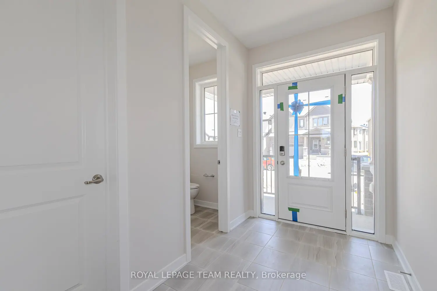 475 Meynell Road photo 3