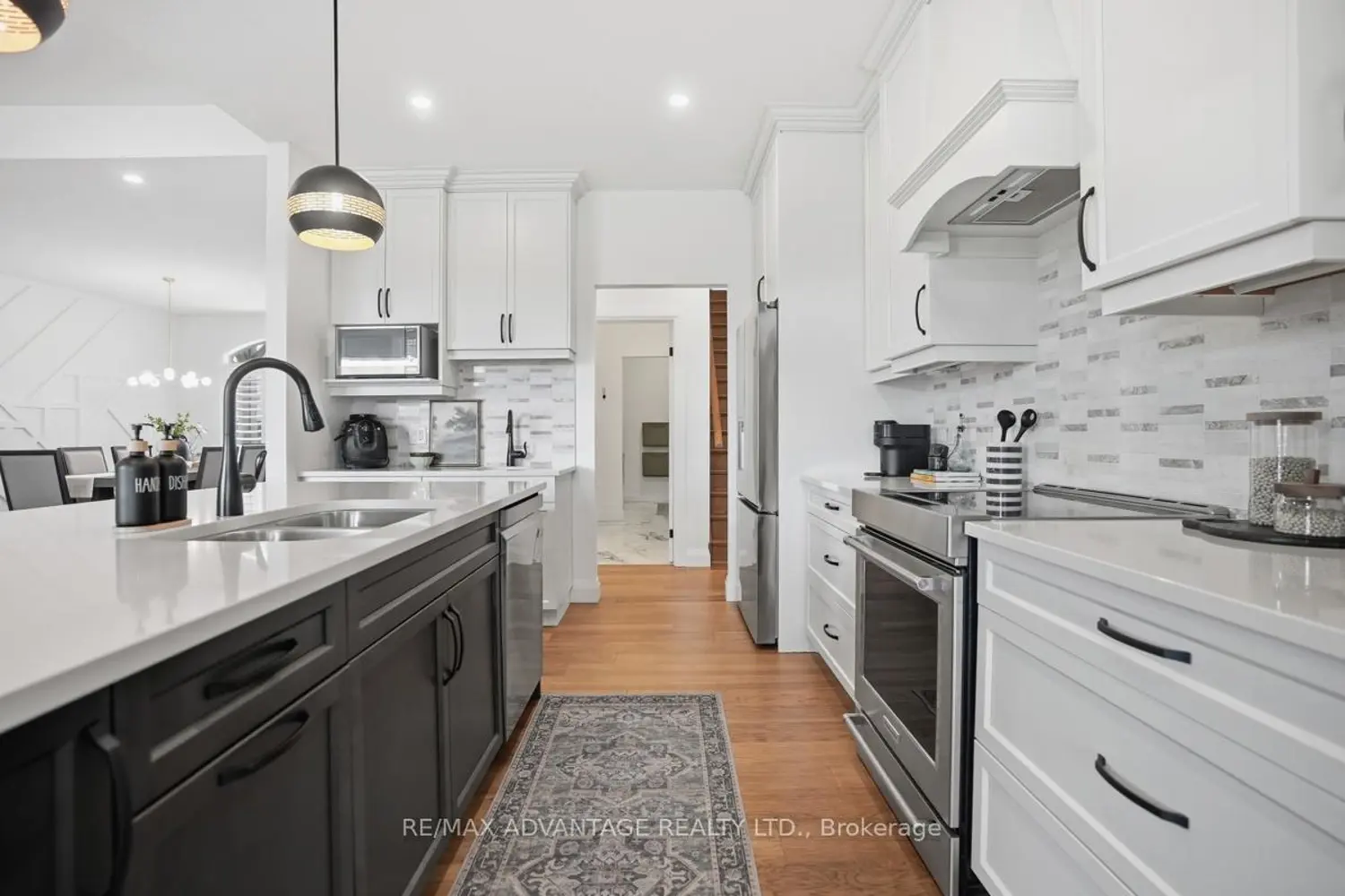 177 Martin Road photo 3