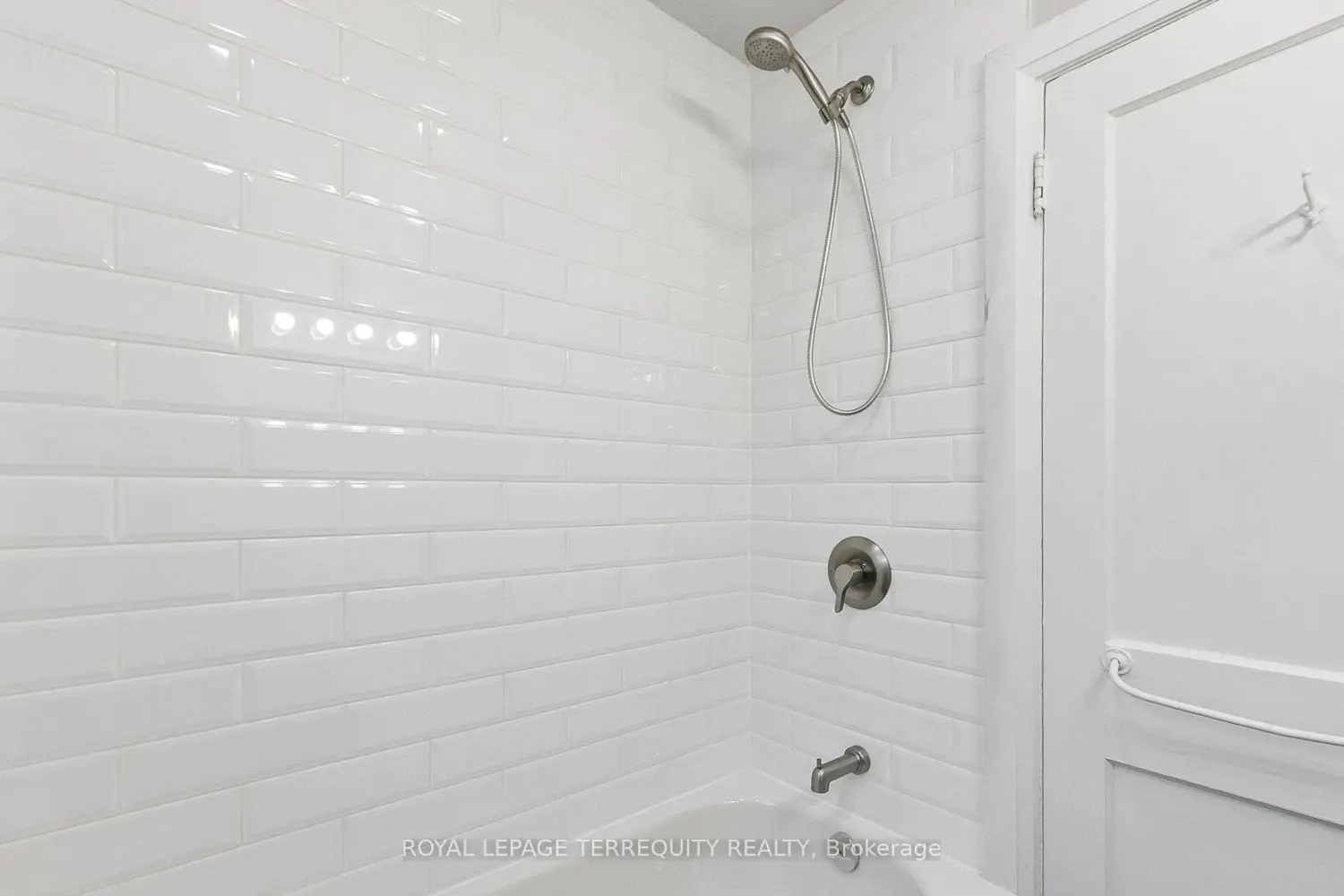 Additional image 14 of 407 Annette Street