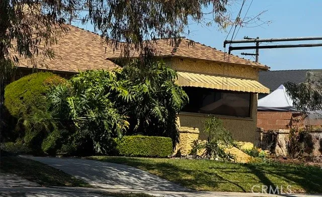 Additional image 3 of 10815 S Hoover St, Los Angeles, CA 90044