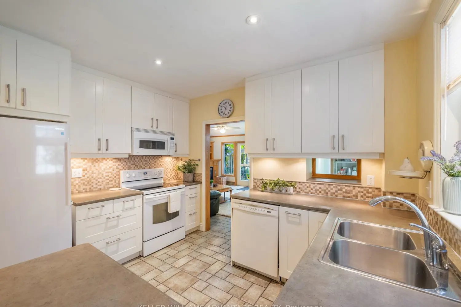 Additional image 7 of 27 Lyall Avenue