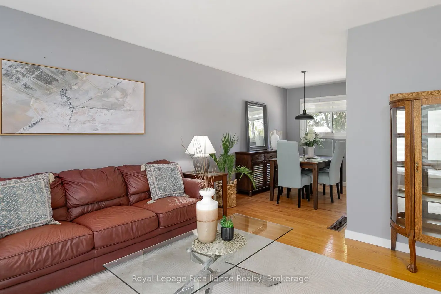 112 Prospect Hill photo 5