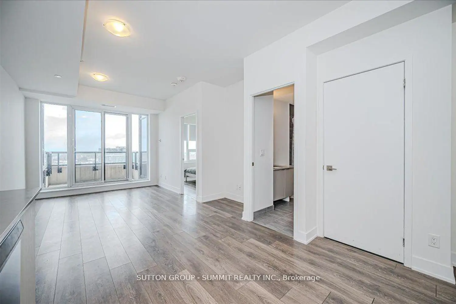 297 Oak Walk Drive 802 photo 4