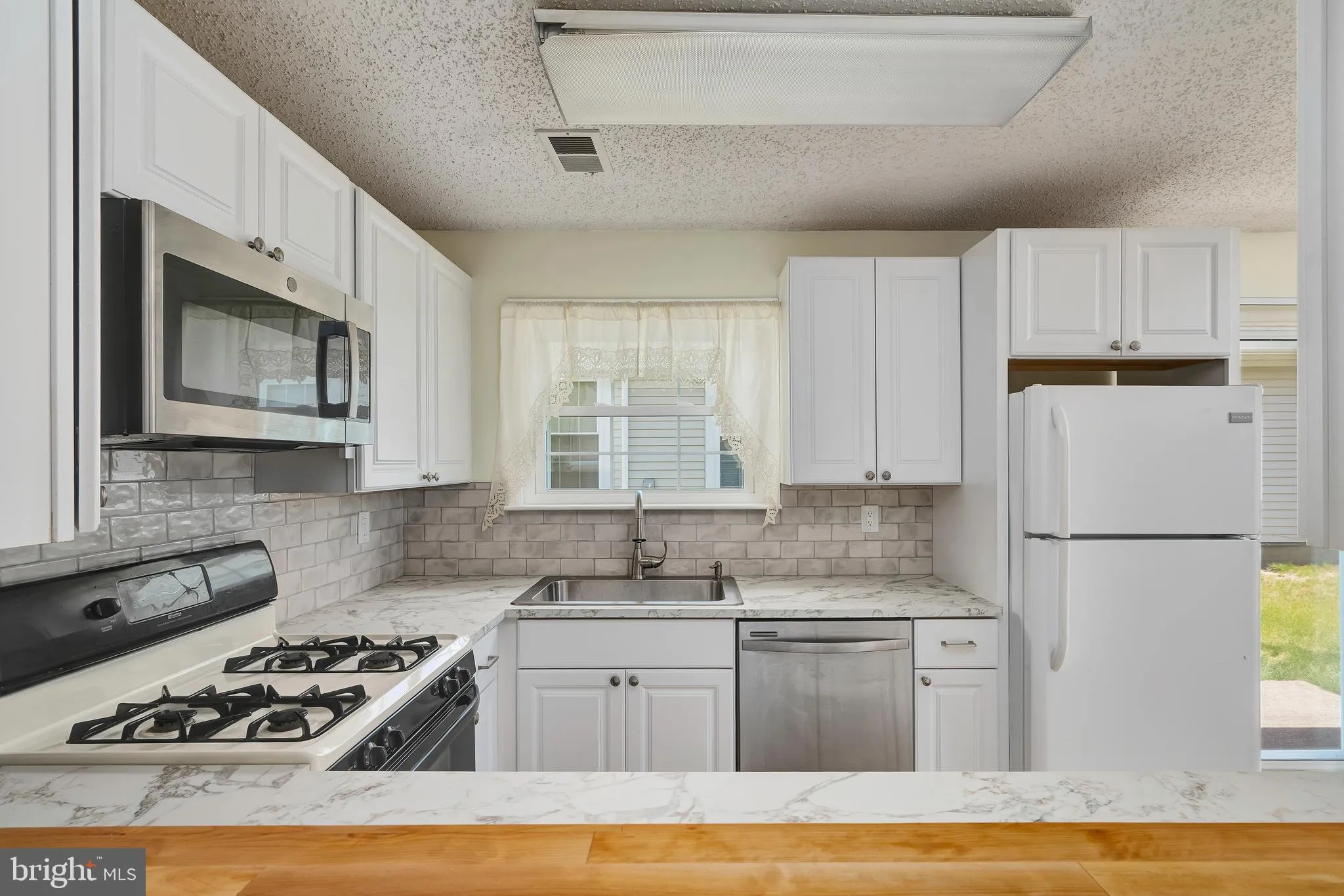 Additional image 38 of 98 Pine Oak Boulevard, Barnegat, NJ 08005