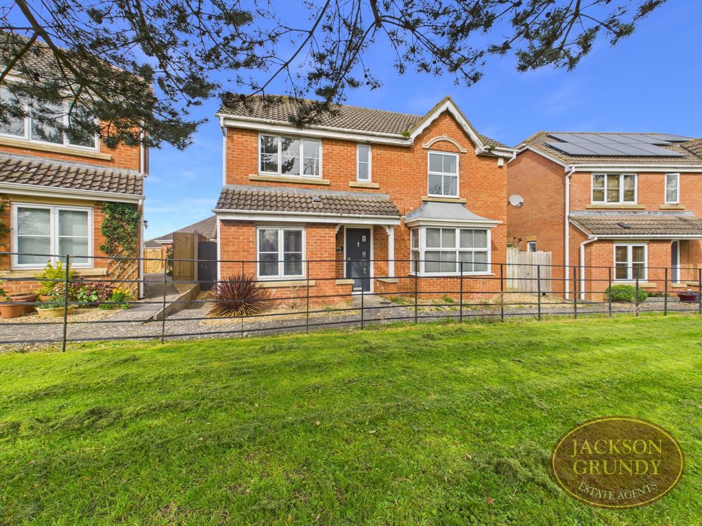 4 bed detached house for saleBarley Close, Daventry NN11