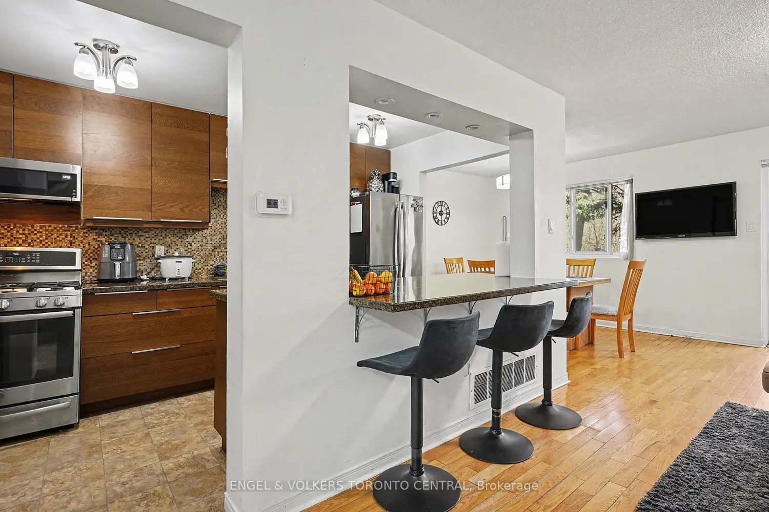 Additional image 4 of 6779 Glen Erin Drive 19
