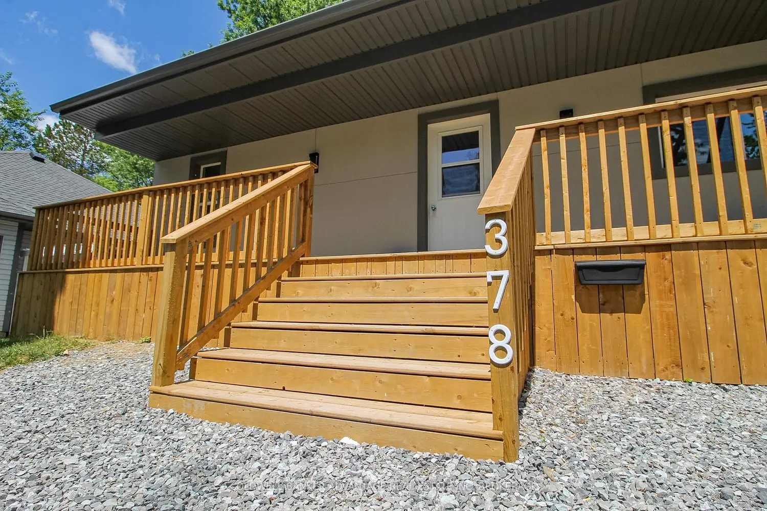 378 Thorold Road photo 3