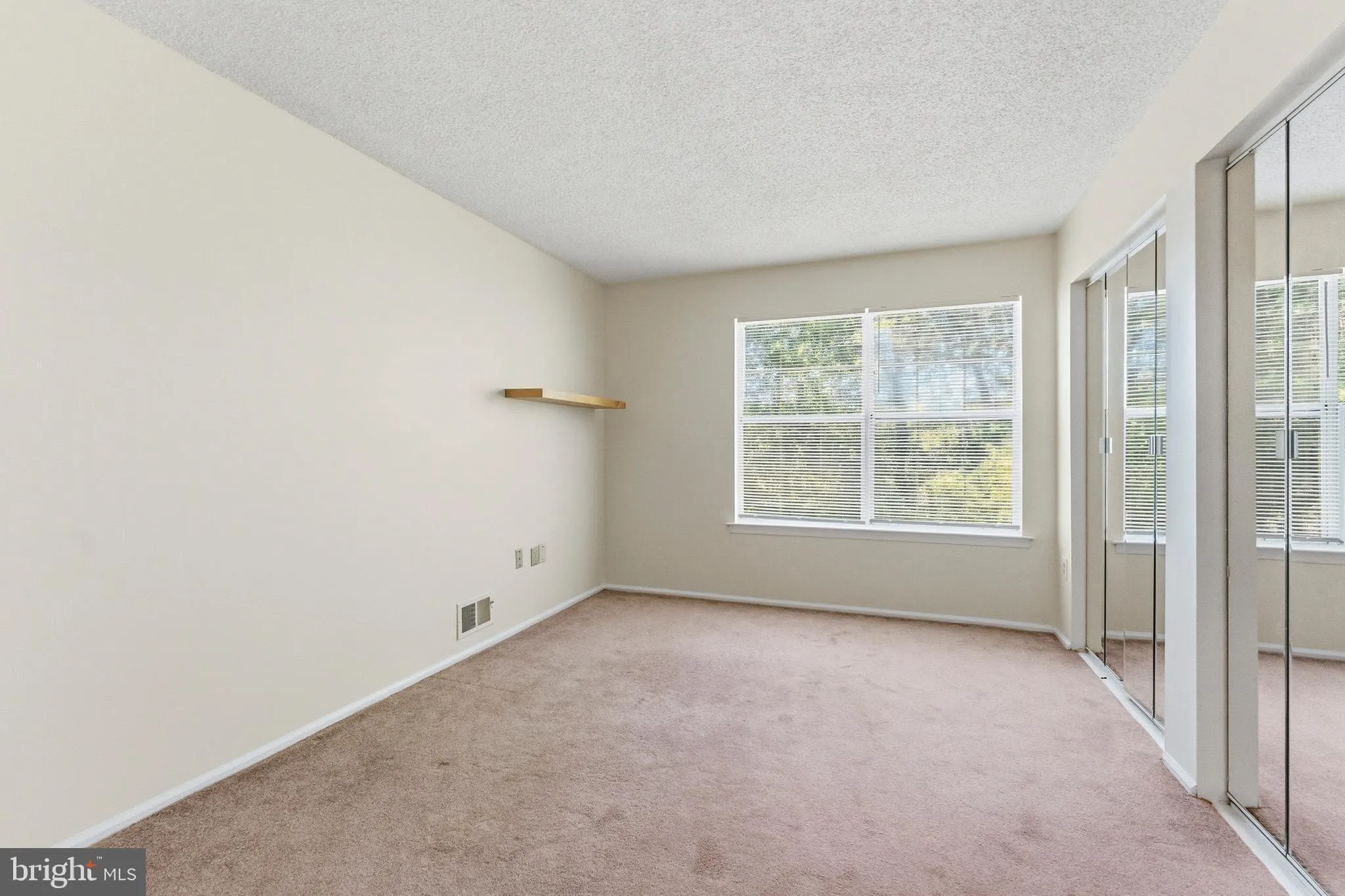 Additional image 38 of 96 Willow Ct, Hamilton, NJ 08619