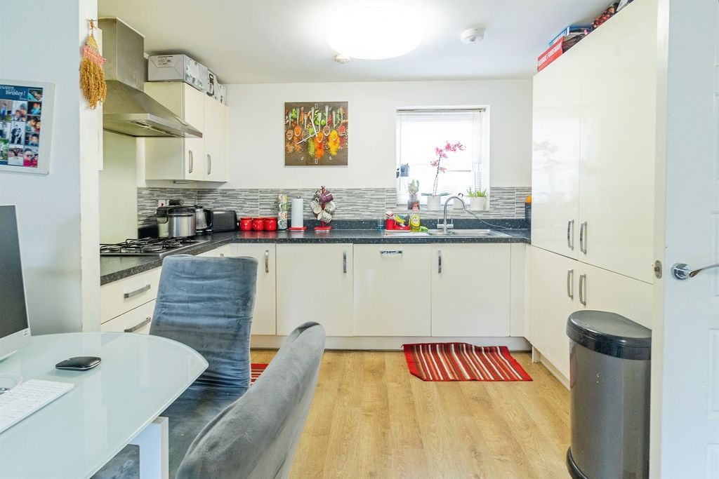 Additional image 3 of 2 bed flat for saleDesign Drive, Dunstable LU6