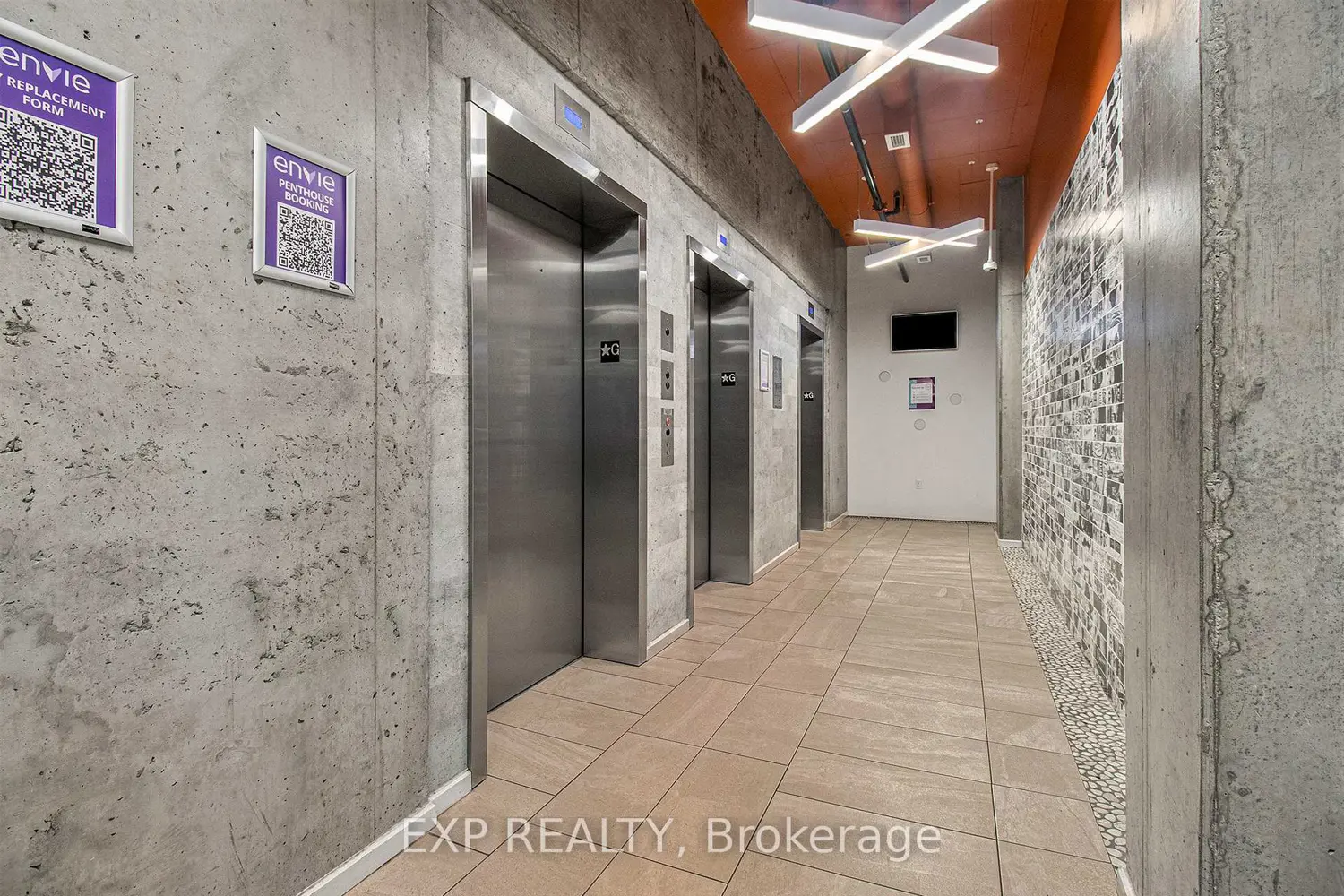 105 Champagne Avenue 2208 photo 3