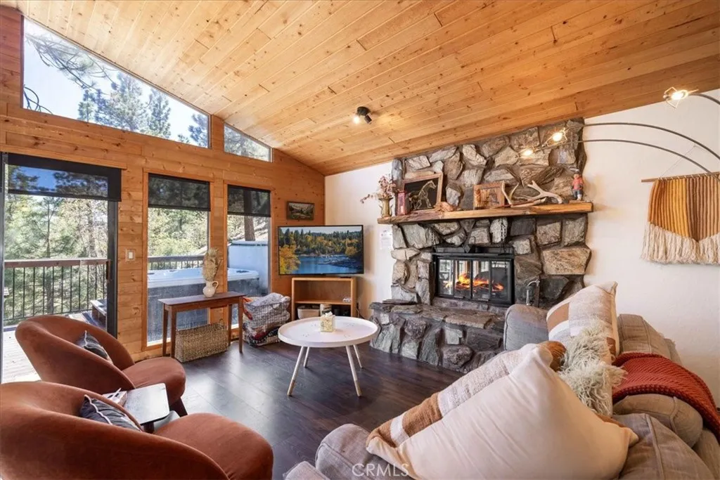 Additional image 43 of 1231 Ridge Rd, Fawnskin, CA 92333